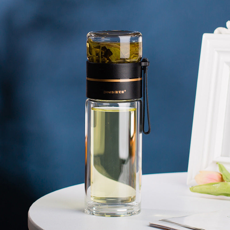 Glazen waterfles met thee infuser